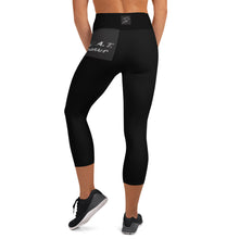 Load image into Gallery viewer, H.E.A.T. Program Capri Leggings