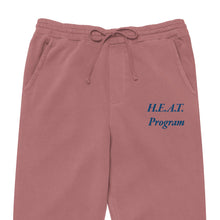 Načíst obrázek do prohlížeče Galerie, H.E.A.T. Program Unisex Pigment-Dyed Sweatpants