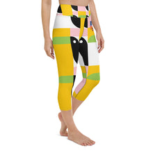 Load image into Gallery viewer, CLUTCH Yoga Capri Leggings
